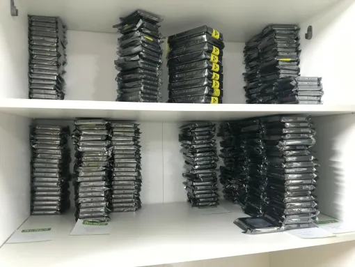 2xTOSHIBA AL13SEB900 900GB HDD SAS 2.5" 6GB/S 10K RPM FOR SERVER